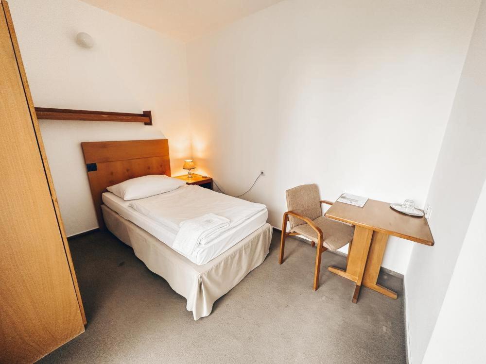 Hotel Medlov Nove Mesto na Morave Esterno foto